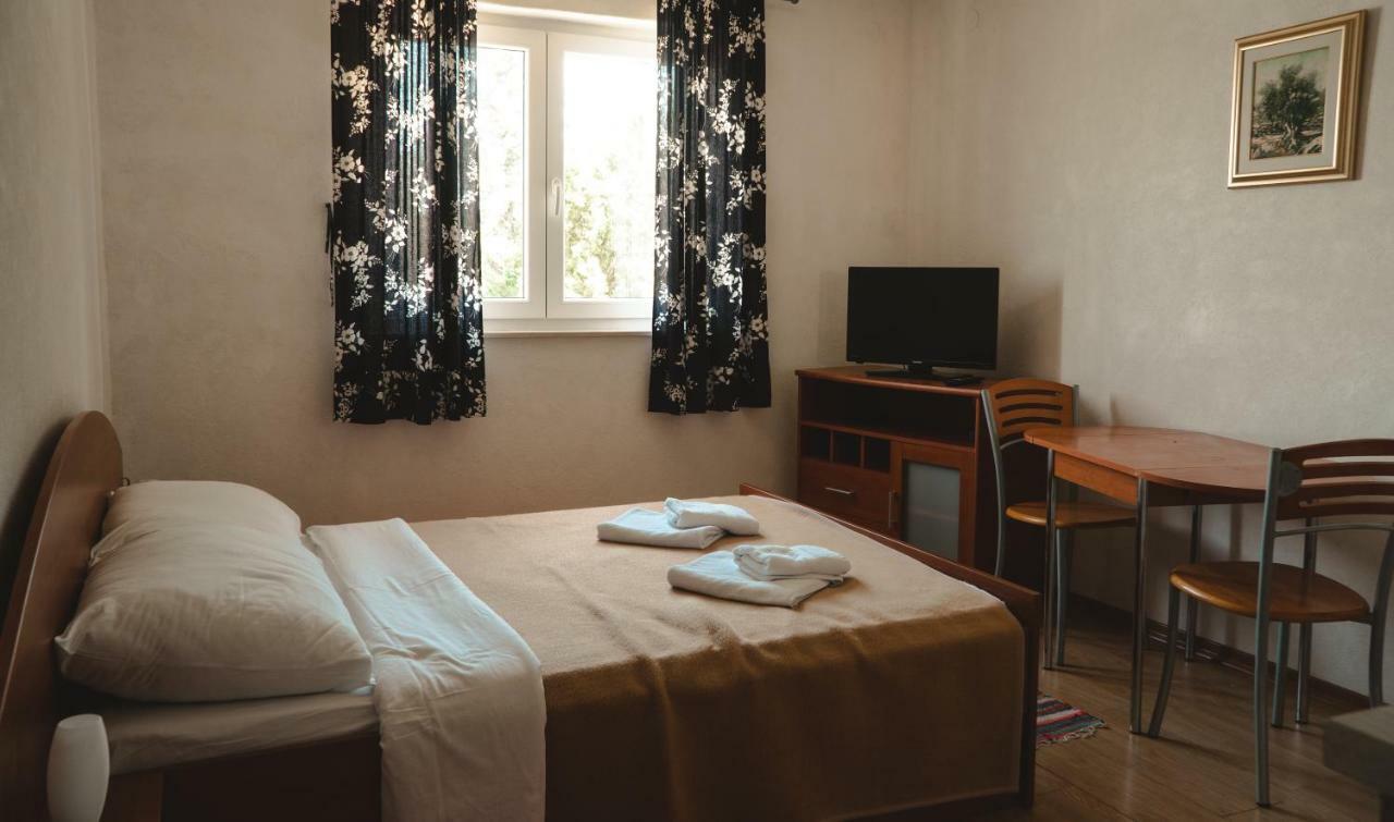 Njofra Banj Apartman Kültér fotó